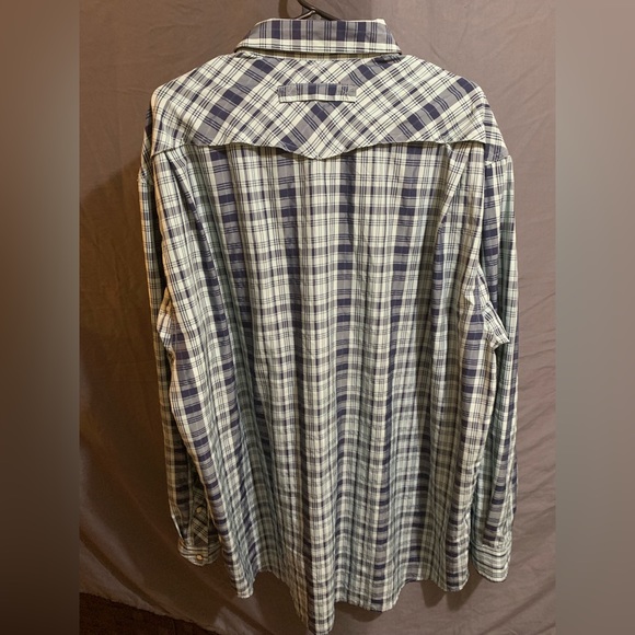 Duluth Trading Co. Western long sleeves - Picture 5 of 5